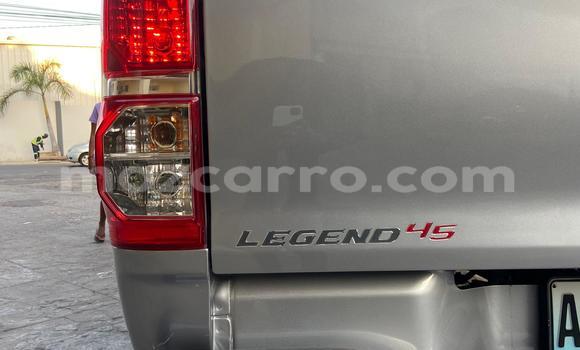 Nunua Ilio tumika Toyota Hilux Fedha Gari ndani ya Maputo nchini Maputo Nunua Ilio tumika Toyota Hilux Fedha Gari ndani ya Maputo nchini Maputo