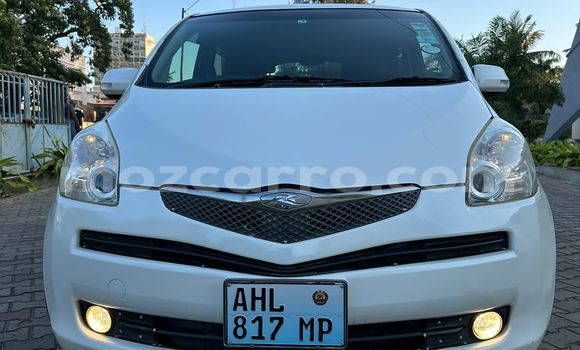 Comprar Usado Toyota Ractis Branco Carro em Maputo em Maputo Comprar Usado Toyota Ractis Branco Carro em Maputo em Maputo