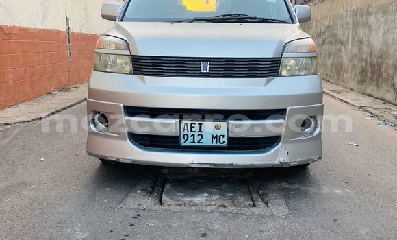 Comprar Usado Toyota Voxy De outros Carro em Maputo em Maputo Comprar Usado Toyota Voxy De outros Carro em Maputo em Maputo
