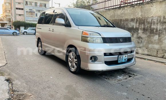Comprar Usado Toyota Voxy De outros Carro em Maputo em Maputo Comprar Usado Toyota Voxy De outros Carro em Maputo em Maputo