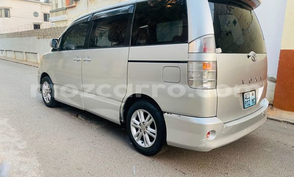 Comprar Usado Toyota Voxy De outros Carro em Maputo em Maputo Comprar Usado Toyota Voxy De outros Carro em Maputo em Maputo