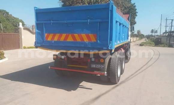 Nunua Ilio tumika Mercedes‒Benz 200 Nyingine Gari ndani ya Maputo nchini Maputo Nunua Ilio tumika Mercedes‒Benz 200 Nyingine Gari ndani ya Maputo nchini Maputo