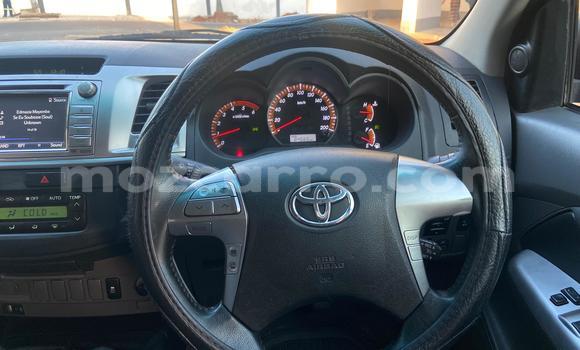Comprar Usado Toyota Hilux Branco Carro em Maputo em Maputo Comprar Usado Toyota Hilux Branco Carro em Maputo em Maputo