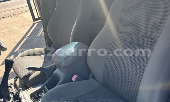 Buy Used Toyota Hilux White Car in Maputo in Maputo Buy Used Toyota Hilux White Car in Maputo in Maputo