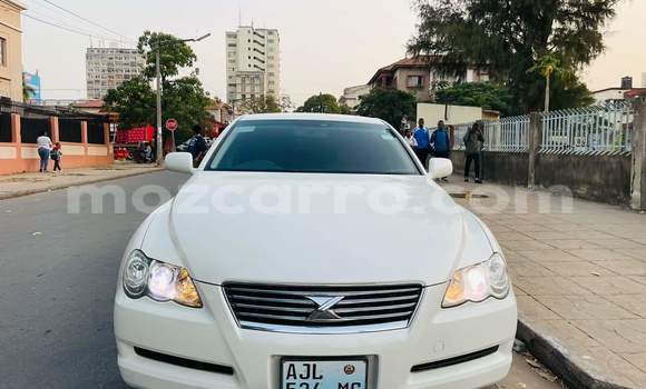 Tenga Tsaru Toyota Mark X Chena Mota in Maputo in Maputo Tenga Tsaru Toyota Mark X Chena Mota in Maputo in Maputo