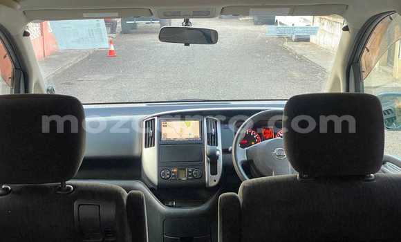 Comprar Usado Nissan Serena Prata Carro em Maputo em Maputo Comprar Usado Nissan Serena Prata Carro em Maputo em Maputo