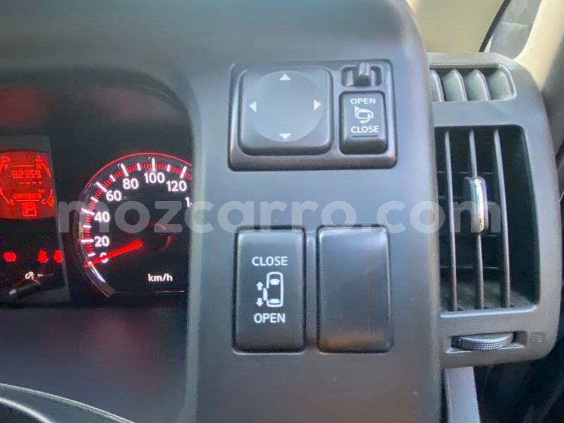 Big with watermark nissan serena maputo maputo 26682