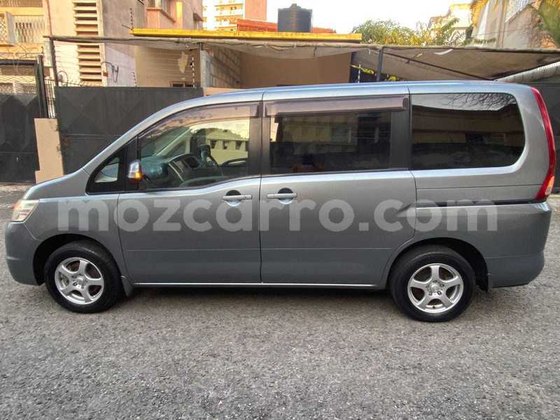 Big with watermark nissan serena maputo maputo 26682