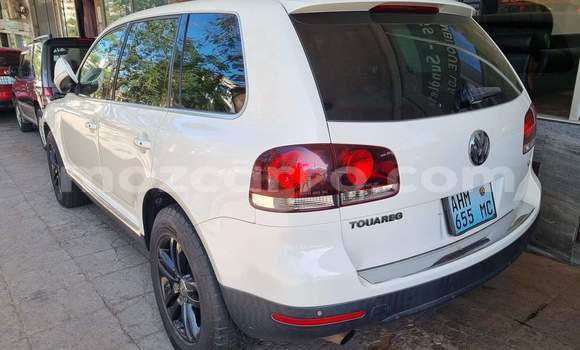 Buy Used Volkswagen Touareg White Car in Maputo in Maputo Buy Used Volkswagen Touareg White Car in Maputo in Maputo