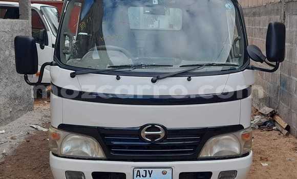 Comprar Novo Hino Ranger Branco Caminhão em Maputo em Maputo Comprar Novo Hino Ranger Branco Caminhão em Maputo em Maputo