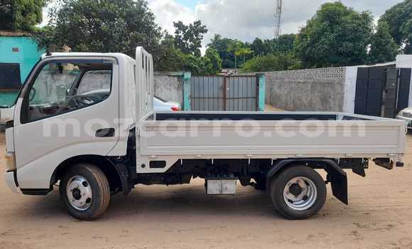 Comprar Novo Hino Ranger Branco Caminhão em Maputo em Maputo Comprar Novo Hino Ranger Branco Caminhão em Maputo em Maputo