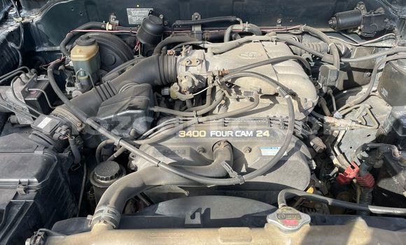 Nunua Ilio tumika Toyota Land Cruiser Prado Kijani Gari ndani ya Maputo nchini Maputo Nunua Ilio tumika Toyota Land Cruiser Prado Kijani Gari ndani ya Maputo nchini Maputo