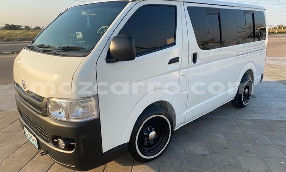 Comprar Usado Toyota Hiace Branco Carro em Maputo em Maputo Comprar Usado Toyota Hiace Branco Carro em Maputo em Maputo