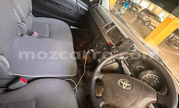 Buy Used Toyota Hiace Silver Car in Maputo in Maputo Buy Used Toyota Hiace Silver Car in Maputo in Maputo