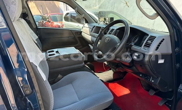 Comprar Usado Toyota Hiace Azul Carro em Maputo em Maputo Comprar Usado Toyota Hiace Azul Carro em Maputo em Maputo