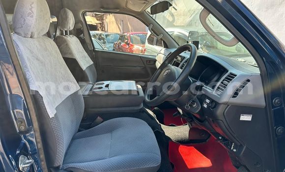 Comprar Usado Toyota Hiace Azul Carro em Maputo em Maputo Comprar Usado Toyota Hiace Azul Carro em Maputo em Maputo