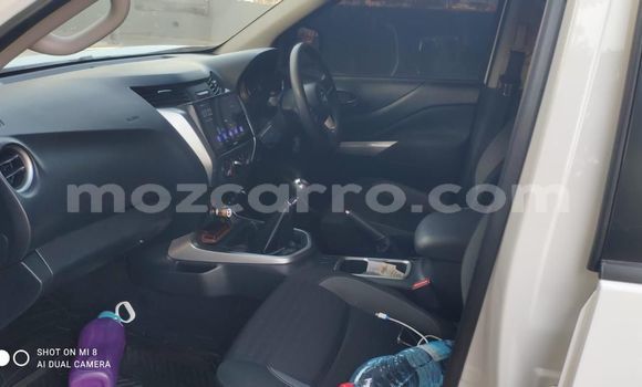Buy Used Nissan Navara White Car in Maputo in Maputo Buy Used Nissan Navara White Car in Maputo in Maputo