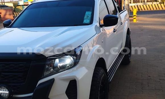 Buy Used Nissan Navara White Car in Maputo in Maputo Buy Used Nissan Navara White Car in Maputo in Maputo