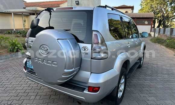 Nunua Ilio tumika Toyota Land Cruiser Prado Fedha Gari ndani ya Maputo nchini Maputo Nunua Ilio tumika Toyota Land Cruiser Prado Fedha Gari ndani ya Maputo nchini Maputo