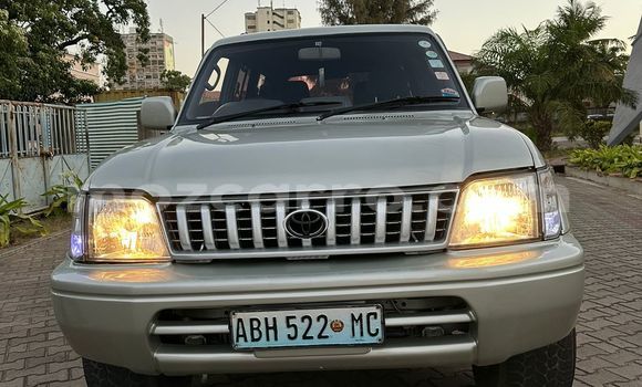 Comprar Usado Toyota Land Cruiser Prata Carro em Maputo em Maputo Comprar Usado Toyota Land Cruiser Prata Carro em Maputo em Maputo