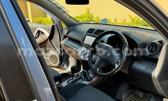 Comprar Usado Toyota RAV4 Azul Carro em Maputo em Maputo Comprar Usado Toyota RAV4 Azul Carro em Maputo em Maputo