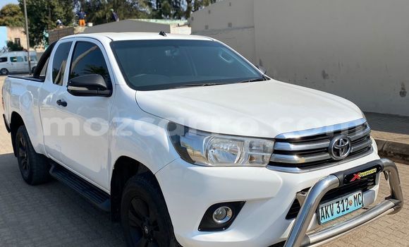 Tenga Tsaru Toyota Hilux Chena Mota in Maputo in Maputo Tenga Tsaru Toyota Hilux Chena Mota in Maputo in Maputo
