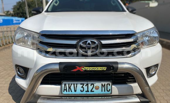 Tenga Tsaru Toyota Hilux Chena Mota in Maputo in Maputo Tenga Tsaru Toyota Hilux Chena Mota in Maputo in Maputo