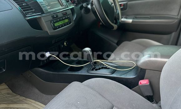 Comprar Usado Toyota Hilux Branco Carro em Maputo em Maputo Comprar Usado Toyota Hilux Branco Carro em Maputo em Maputo