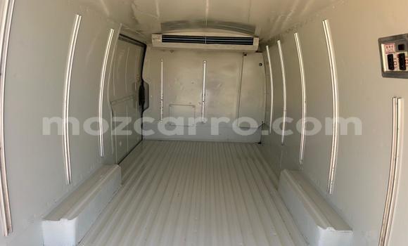 Buy Used Toyota Hiace White Car in Maputo in Maputo Buy Used Toyota Hiace White Car in Maputo in Maputo