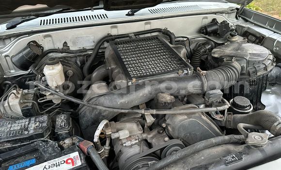 Nunua Ilio tumika Toyota Land Cruiser Prado Nyingine Gari ndani ya Maputo nchini Maputo Nunua Ilio tumika Toyota Land Cruiser Prado Nyingine Gari ndani ya Maputo nchini Maputo