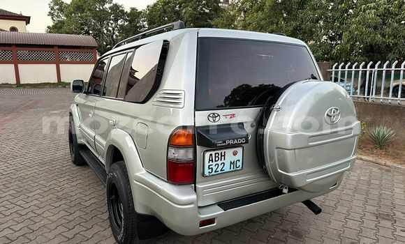Nunua Ilio tumika Toyota Land Cruiser Prado Nyingine Gari ndani ya Maputo nchini Maputo Nunua Ilio tumika Toyota Land Cruiser Prado Nyingine Gari ndani ya Maputo nchini Maputo