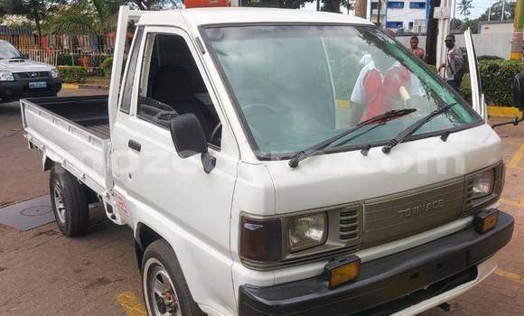 Comprar Usado Toyota 4Runner Branco Carro em Maputo em Maputo Comprar Usado Toyota 4Runner Branco Carro em Maputo em Maputo