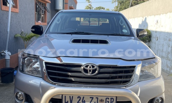 Tenga Itsva Toyota Hilux Zvimwe Mota in Maputo in Maputo