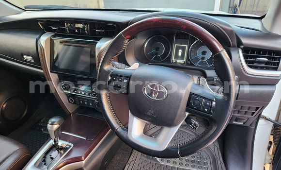 Buy Used Toyota Fortuner White Car in Maputo in Maputo Buy Used Toyota Fortuner White Car in Maputo in Maputo