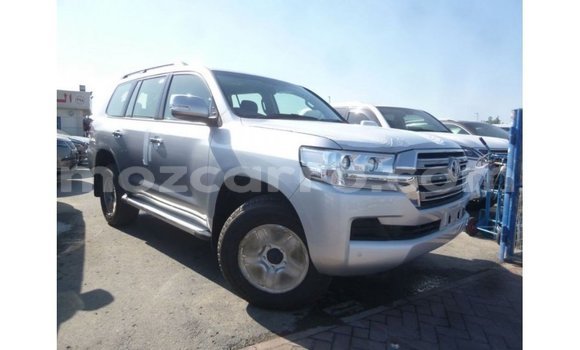 Tenga Imported Toyota Land Cruiser Zvimwe Mota in Import - Dubai in Cabo Delgado Tenga Imported Toyota Land Cruiser Zvimwe Mota in Import - Dubai in Cabo Delgado