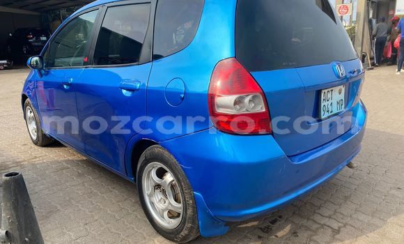 Buy Used Honda Fit Blue Car in Maputo in Maputo Buy Used Honda Fit Blue Car in Maputo in Maputo