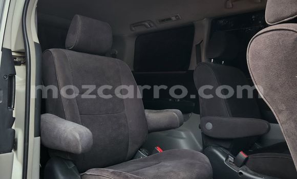 Comprar Usado Toyota Alphard Branco Carro em Maputo em Maputo Comprar Usado Toyota Alphard Branco Carro em Maputo em Maputo