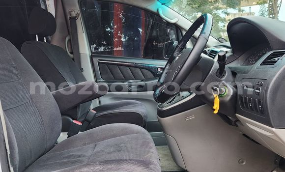 Comprar Usado Toyota Alphard Branco Carro em Maputo em Maputo Comprar Usado Toyota Alphard Branco Carro em Maputo em Maputo