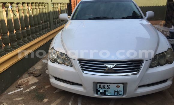 Tenga Tsaru Toyota Mark X Chena Mota in Maputo in Maputo Tenga Tsaru Toyota Mark X Chena Mota in Maputo in Maputo