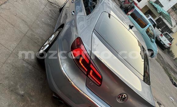 Comprar Usado Volkswagen Passat CC Prata Carro em Maputo em Maputo Comprar Usado Volkswagen Passat CC Prata Carro em Maputo em Maputo