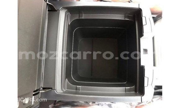 Tenga Imported Toyota Land Cruiser Nhema Mota in Import - Dubai in Cabo Delgado Tenga Imported Toyota Land Cruiser Nhema Mota in Import - Dubai in Cabo Delgado