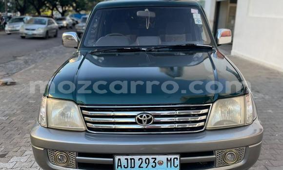 Nunua Ilio tumika Toyota Prado Kijani Gari ndani ya Maputo nchini Maputo