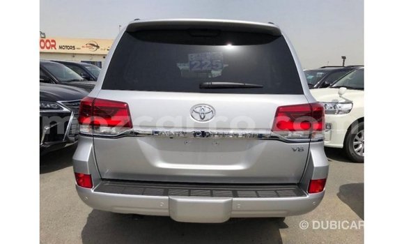 Tenga Imported Toyota Land Cruiser Zvimwe Mota in Import - Dubai in Cabo Delgado Tenga Imported Toyota Land Cruiser Zvimwe Mota in Import - Dubai in Cabo Delgado