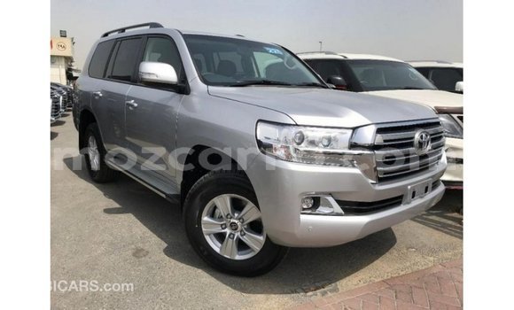Tenga Imported Toyota Land Cruiser Zvimwe Mota in Import - Dubai in Cabo Delgado Tenga Imported Toyota Land Cruiser Zvimwe Mota in Import - Dubai in Cabo Delgado