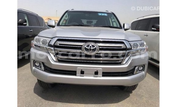 Tenga Imported Toyota Land Cruiser Zvimwe Mota in Import - Dubai in Cabo Delgado Tenga Imported Toyota Land Cruiser Zvimwe Mota in Import - Dubai in Cabo Delgado