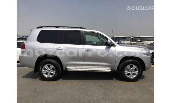 Tenga Imported Toyota Land Cruiser Zvimwe Mota in Import - Dubai in Cabo Delgado Tenga Imported Toyota Land Cruiser Zvimwe Mota in Import - Dubai in Cabo Delgado