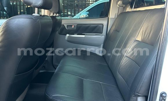 Comprar Usado Toyota Hilux Branco Carro em Maputo em Maputo Comprar Usado Toyota Hilux Branco Carro em Maputo em Maputo