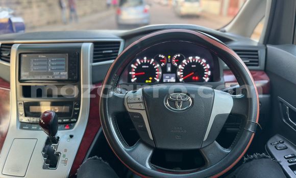 Nunua Ilio tumika Toyota Alphard Nyingine Gari ndani ya Maputo nchini Maputo Nunua Ilio tumika Toyota Alphard Nyingine Gari ndani ya Maputo nchini Maputo