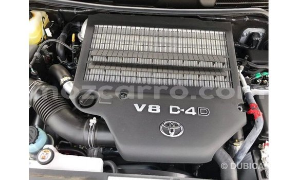 Tenga Imported Toyota Land Cruiser Zvimwe Mota in Import - Dubai in Cabo Delgado Tenga Imported Toyota Land Cruiser Zvimwe Mota in Import - Dubai in Cabo Delgado