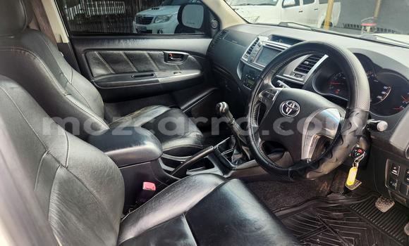 Comprar Usado Toyota Hilux Branco Carro em Maputo em Maputo Comprar Usado Toyota Hilux Branco Carro em Maputo em Maputo